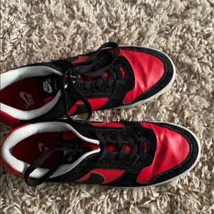 Nike sb dunk delta force breds